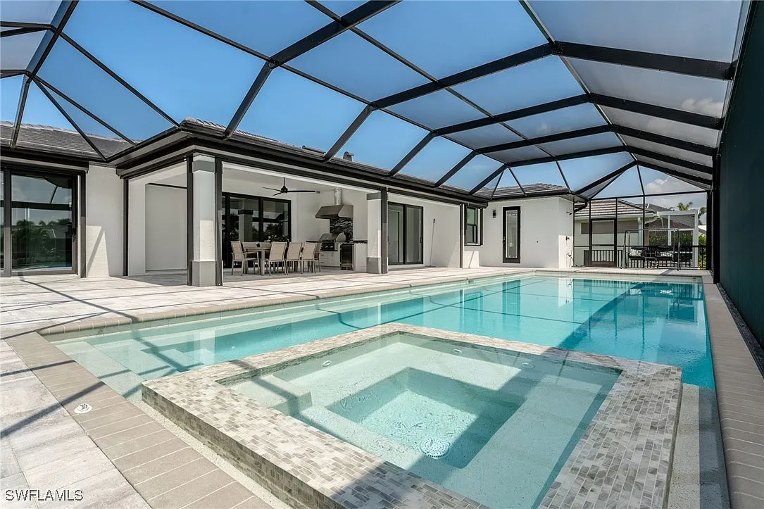 Pool jacuzzi at Sturgeon's Landing, a custom home built by Marvin Homes in Cape Coral, Florida